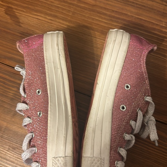 Pink sparkly converse - Picture 7 of 9